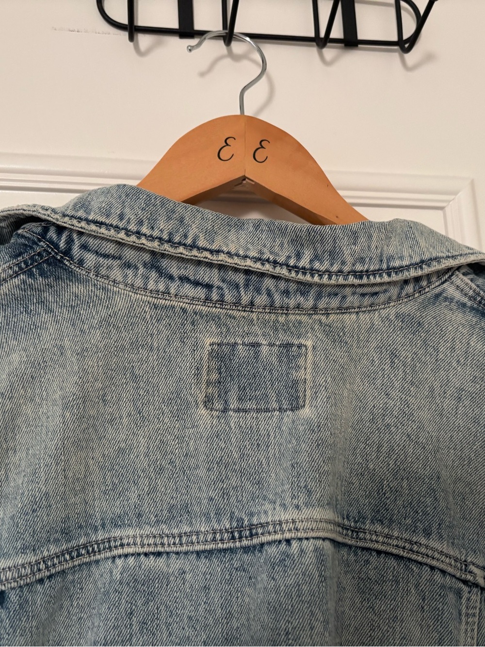 Distressed Acid Washed Jean Jacket - Picture 4 of 6